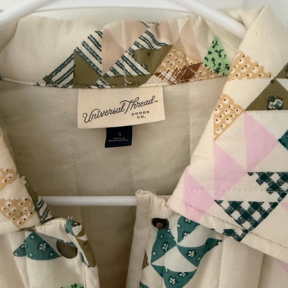 Universal Thread Multicolor Patterned Puffer Jack… - image 3